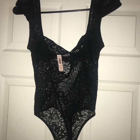 Victoria’s Secret lace teddy lingerie - Picture 4 of 6